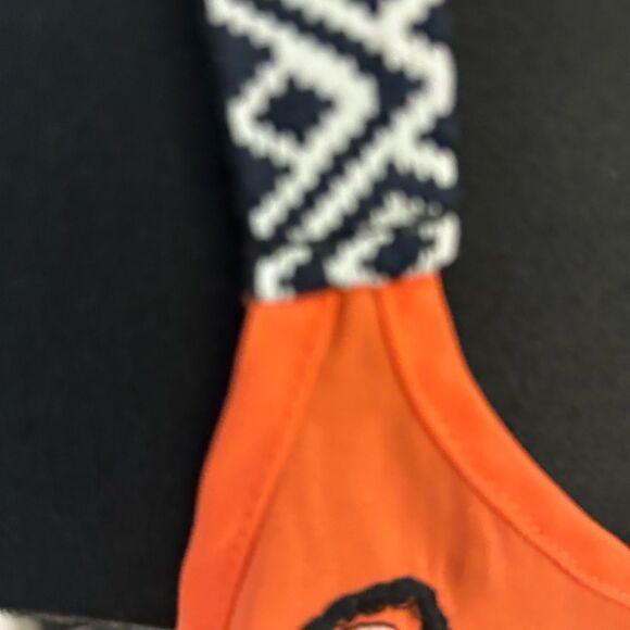 Coral Pink embroidered crop tank - Picture 3 of 5